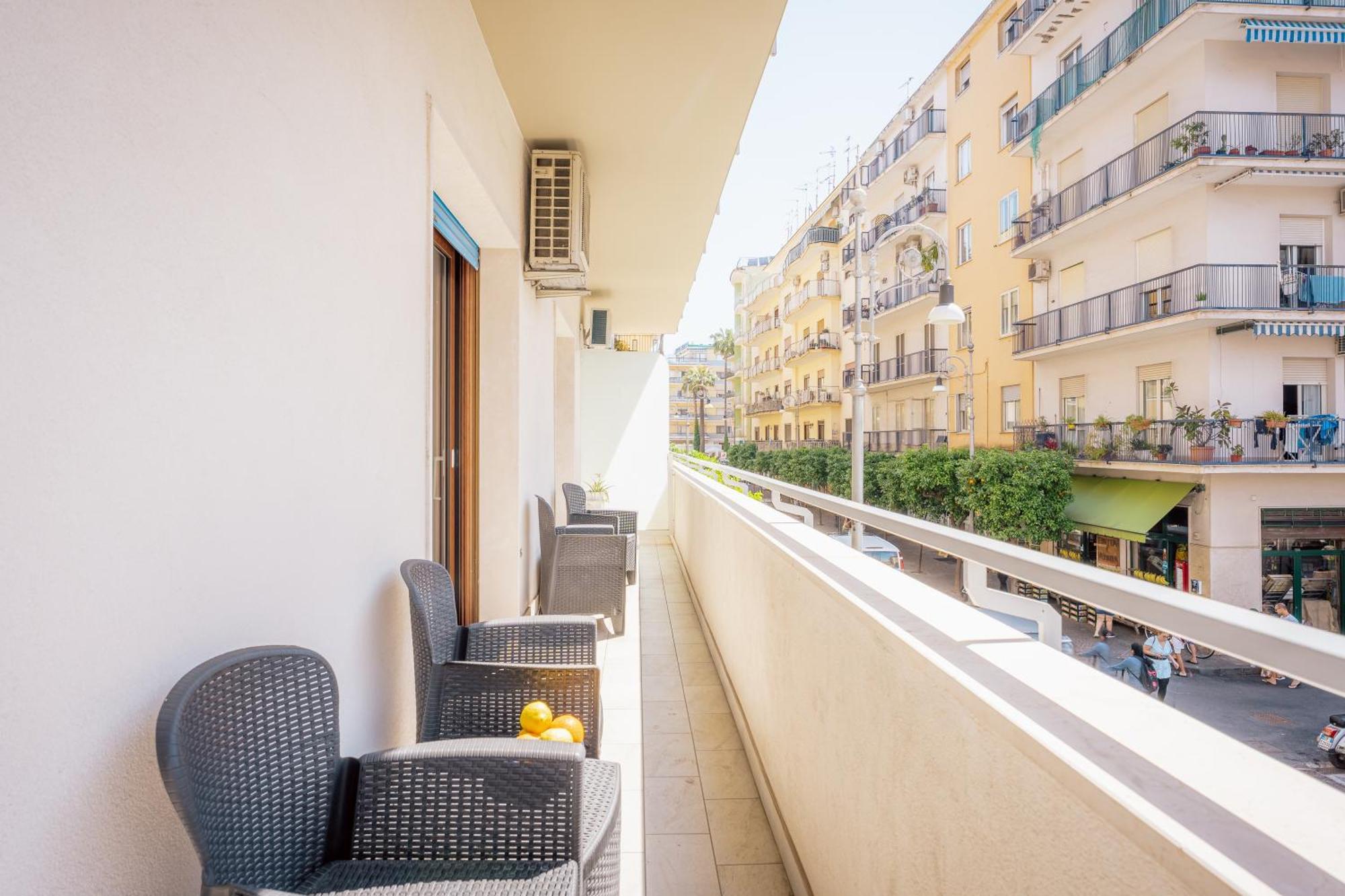 Sorrentovibes - Luxury Design Home & Jacuzzi In Heart Of Сорренто Экстерьер фото