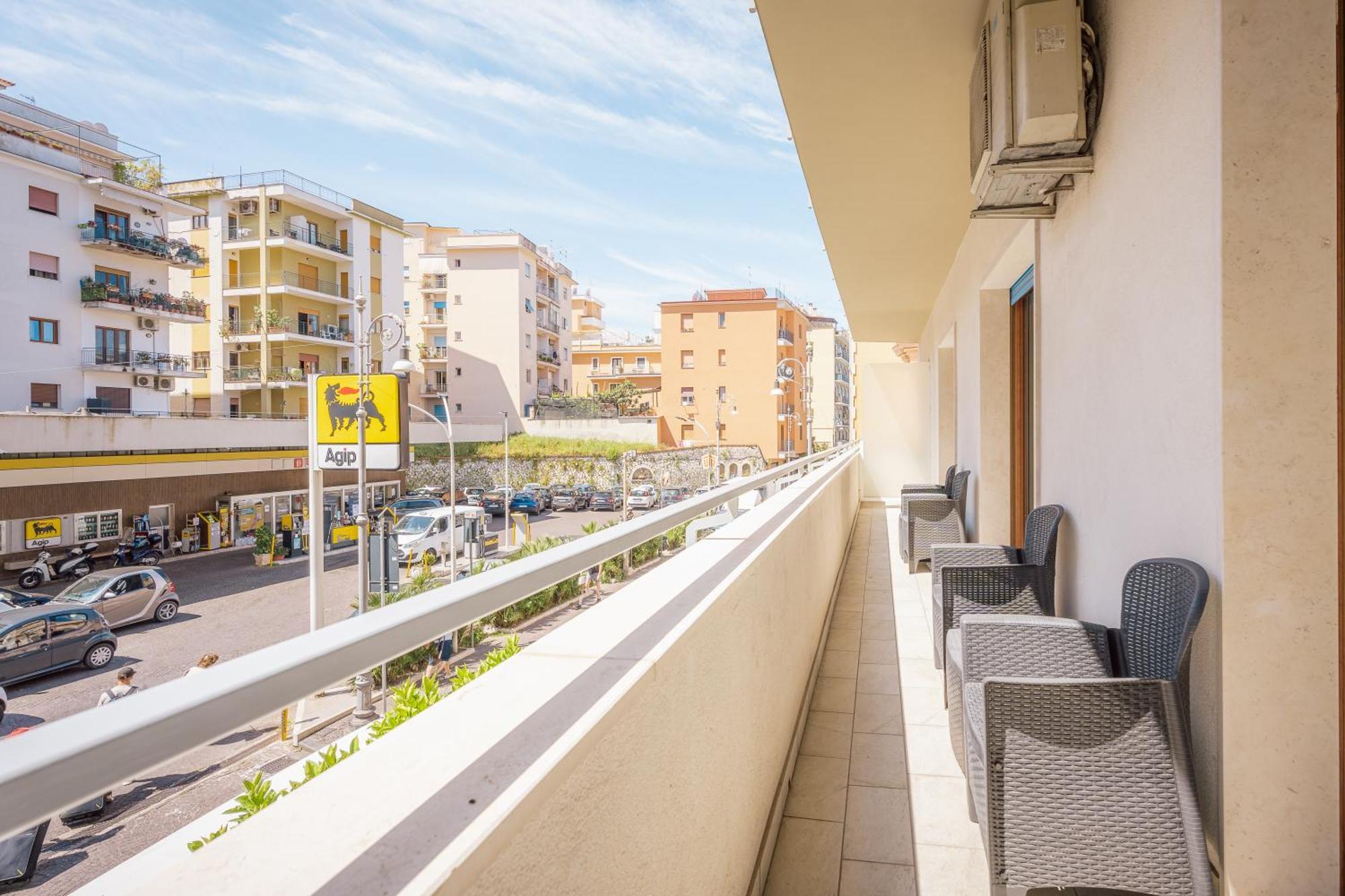 Sorrentovibes - Luxury Design Home & Jacuzzi In Heart Of Сорренто Экстерьер фото