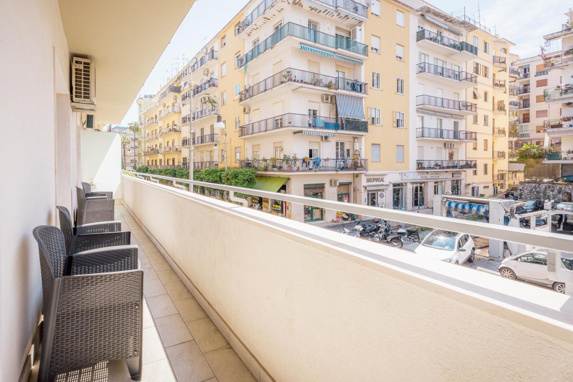 Sorrentovibes - Luxury Design Home & Jacuzzi In Heart Of Сорренто Экстерьер фото